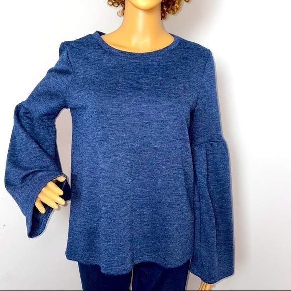 Lucky Brand Bell Sleeve Button-Back Sweatshirt – Size Small - Picture 1 of 9
